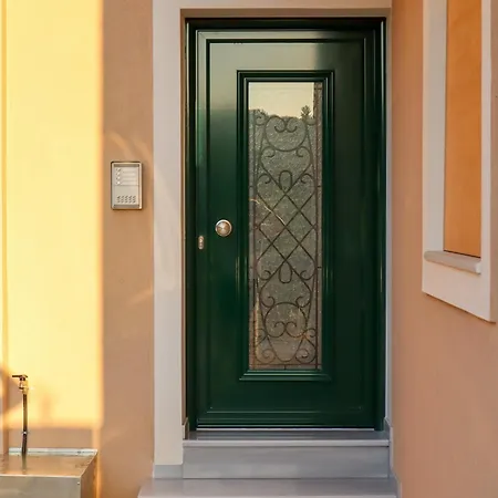 Casa Aurora Razata