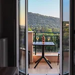 Apartament Casa Aurora Razáta